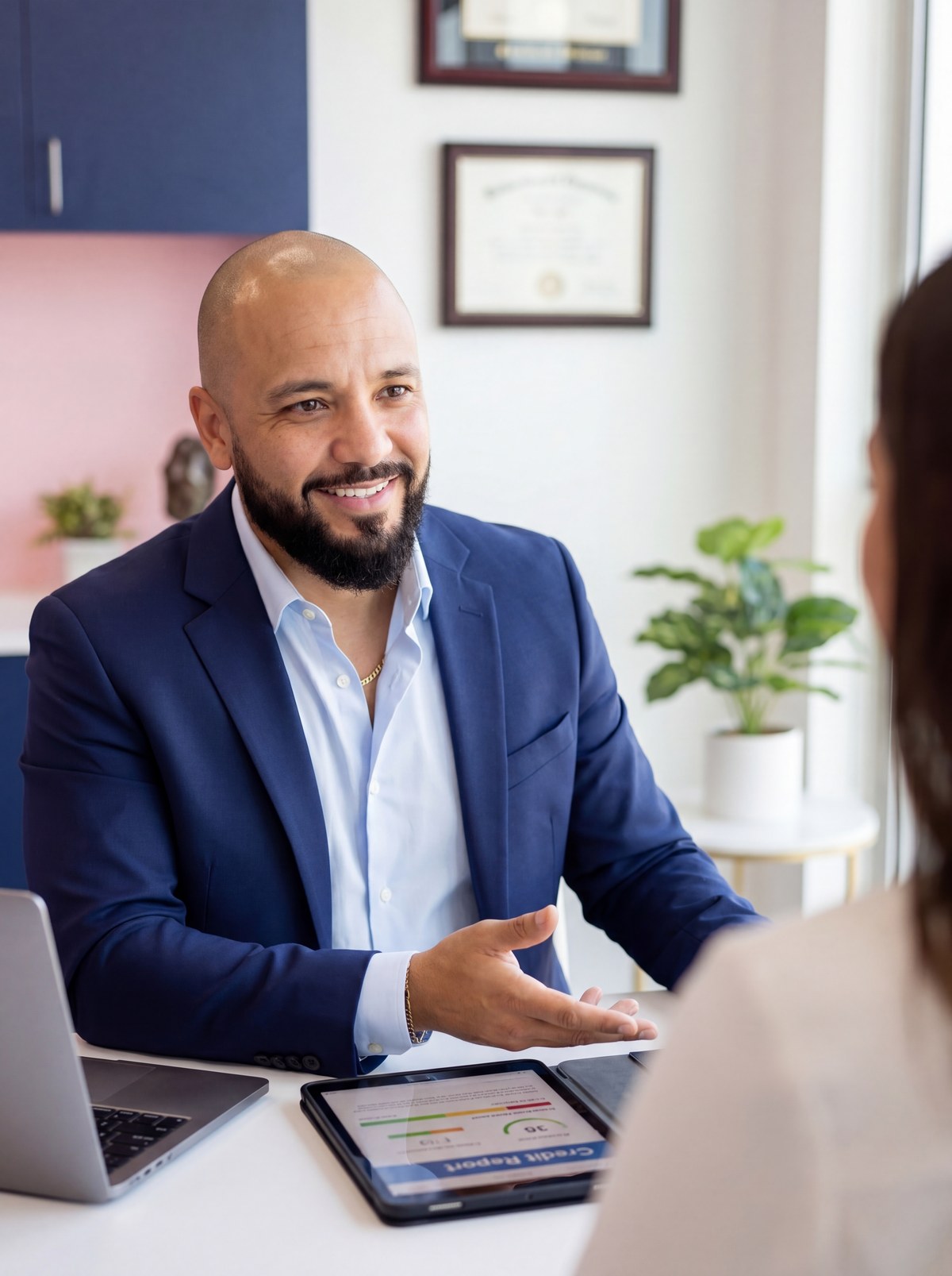 Robert Quinones consulting with a client